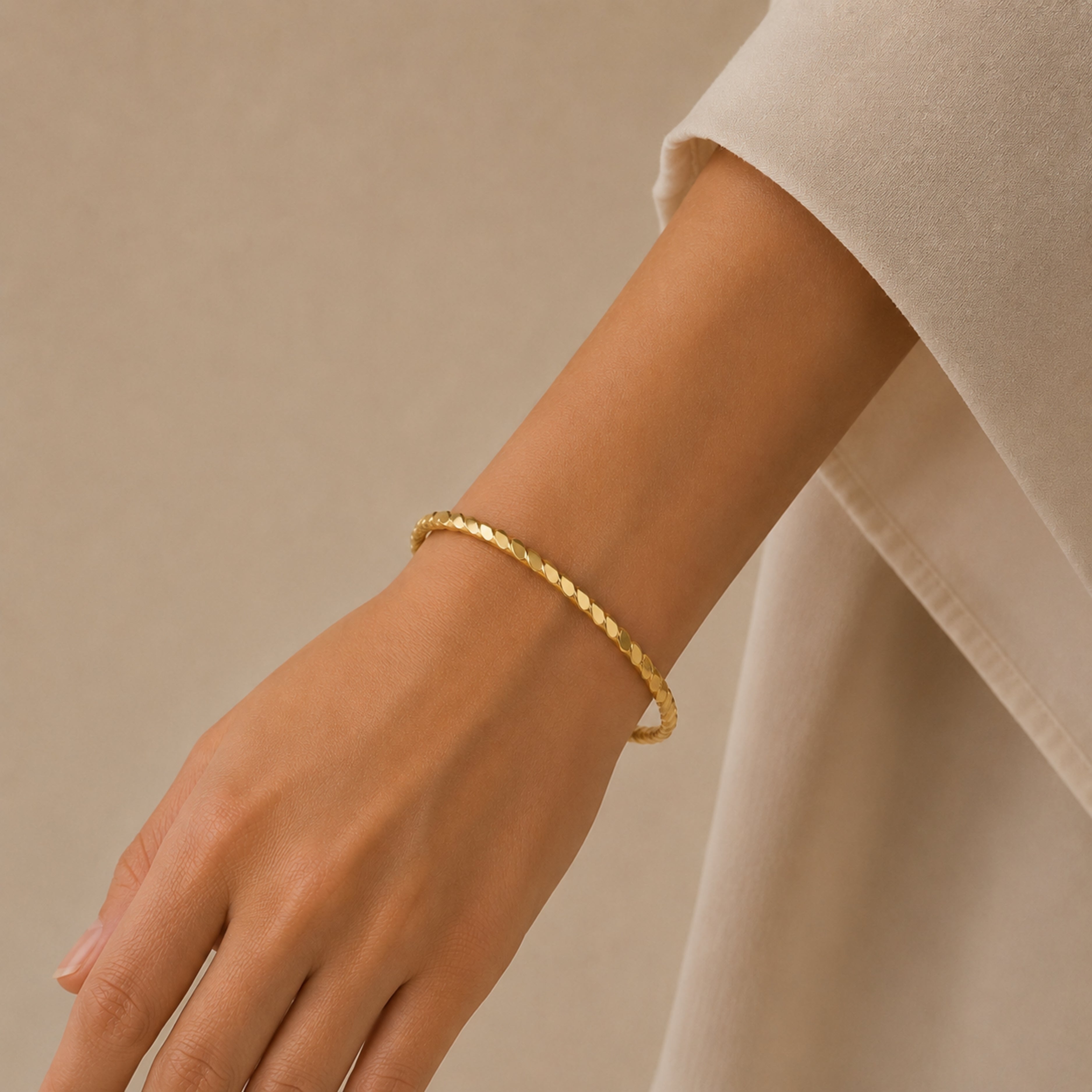 22-Karat-Armband mit zwei Drähten im Burma-Stil
