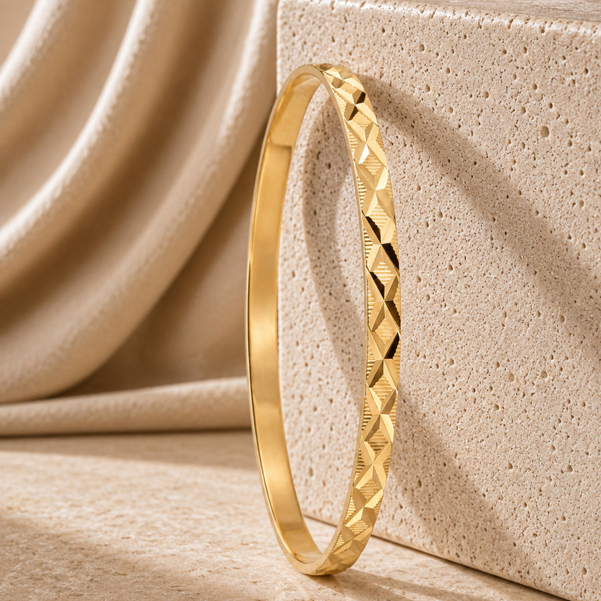 Armband aus 22-Karat-Streichholzstielen