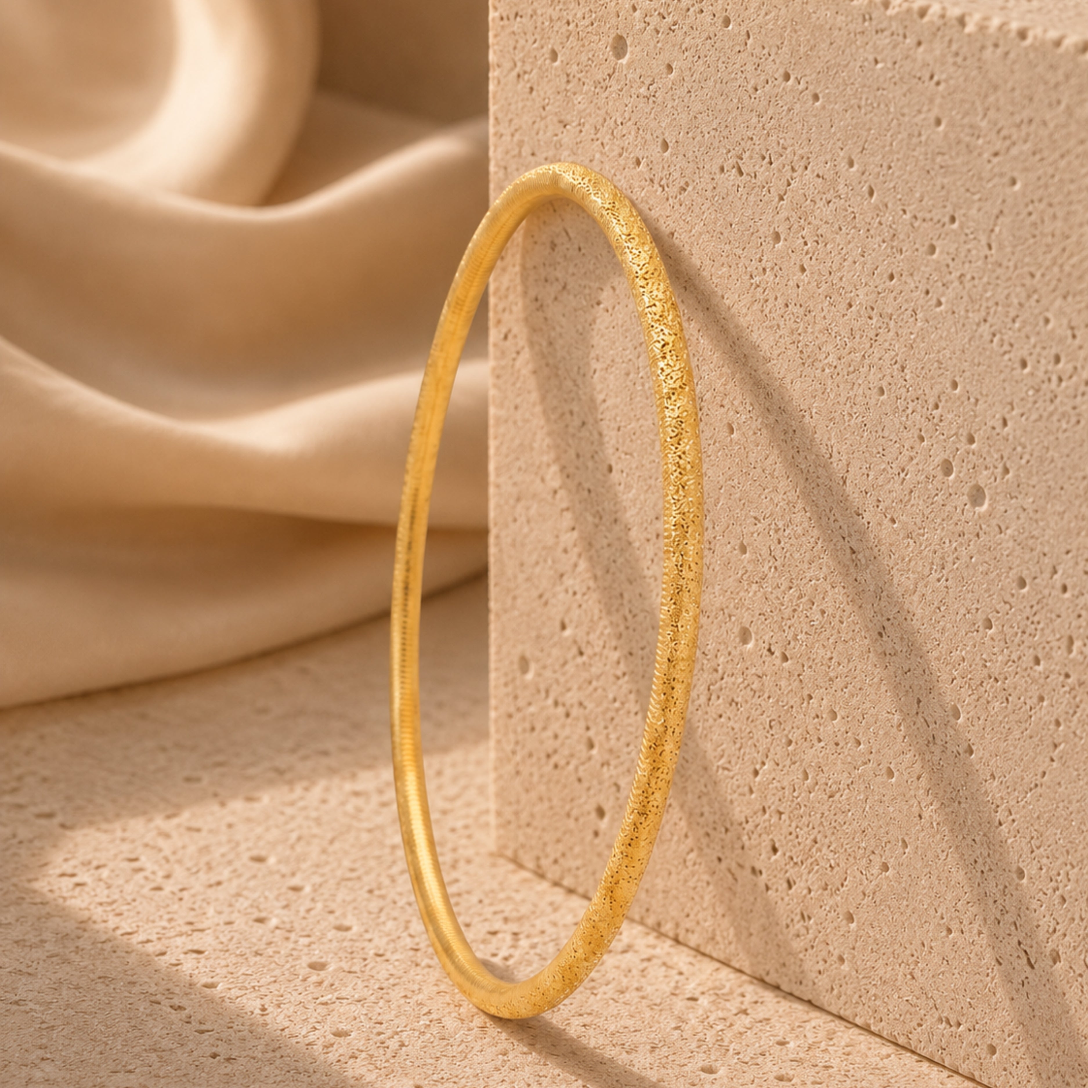 Ajda-Armband mit Glitzer in 22 Karat