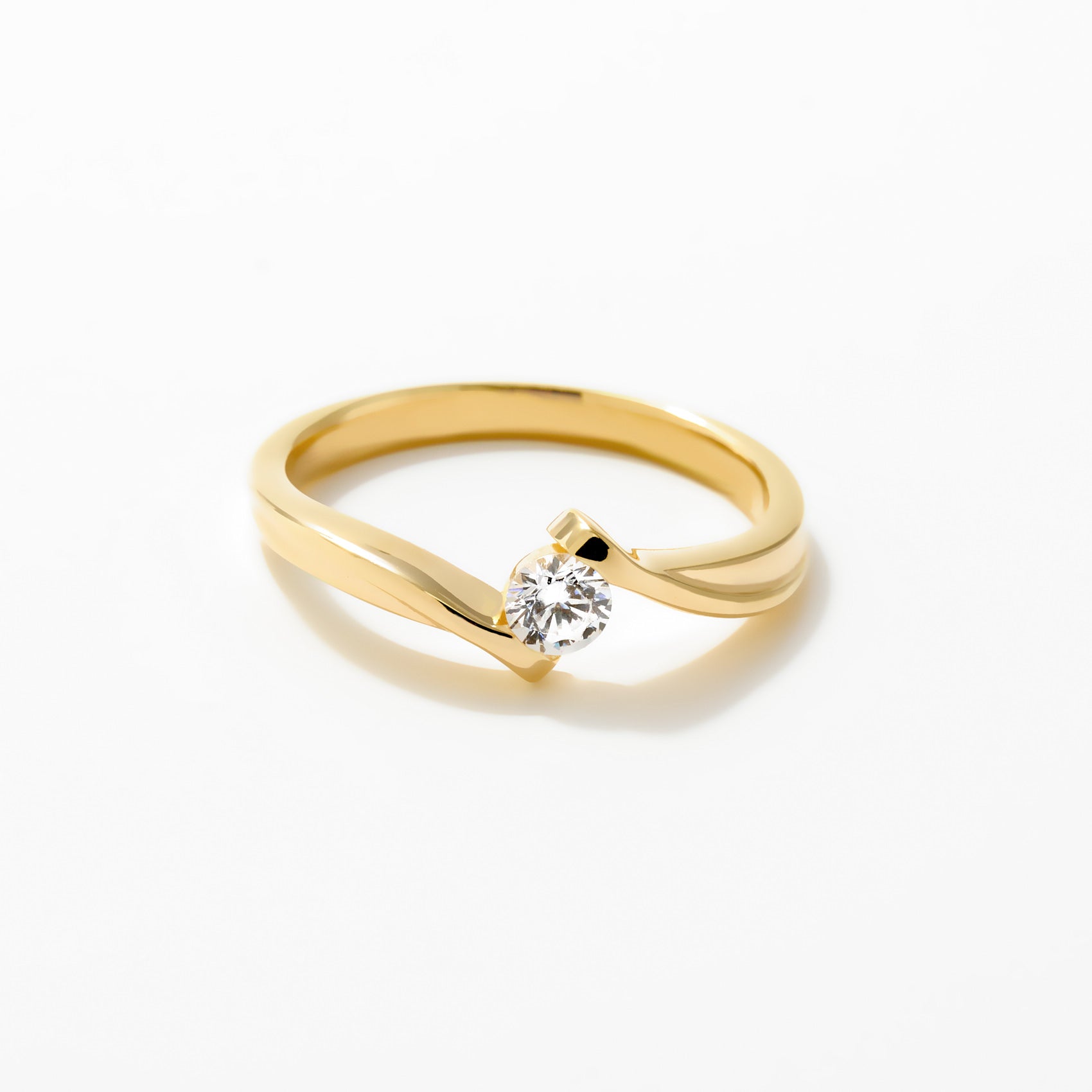 Tweeny Solitaire Ring