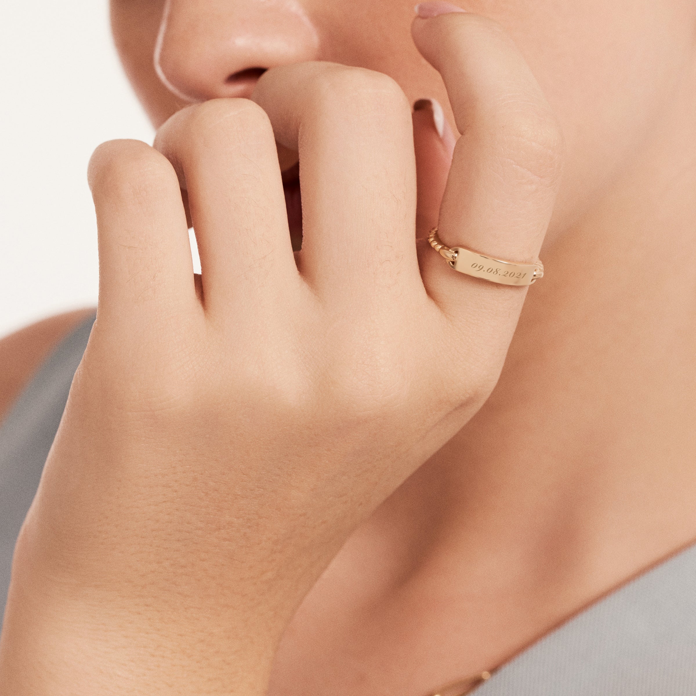 Minimalist Flat Band Ring in 14K Gold