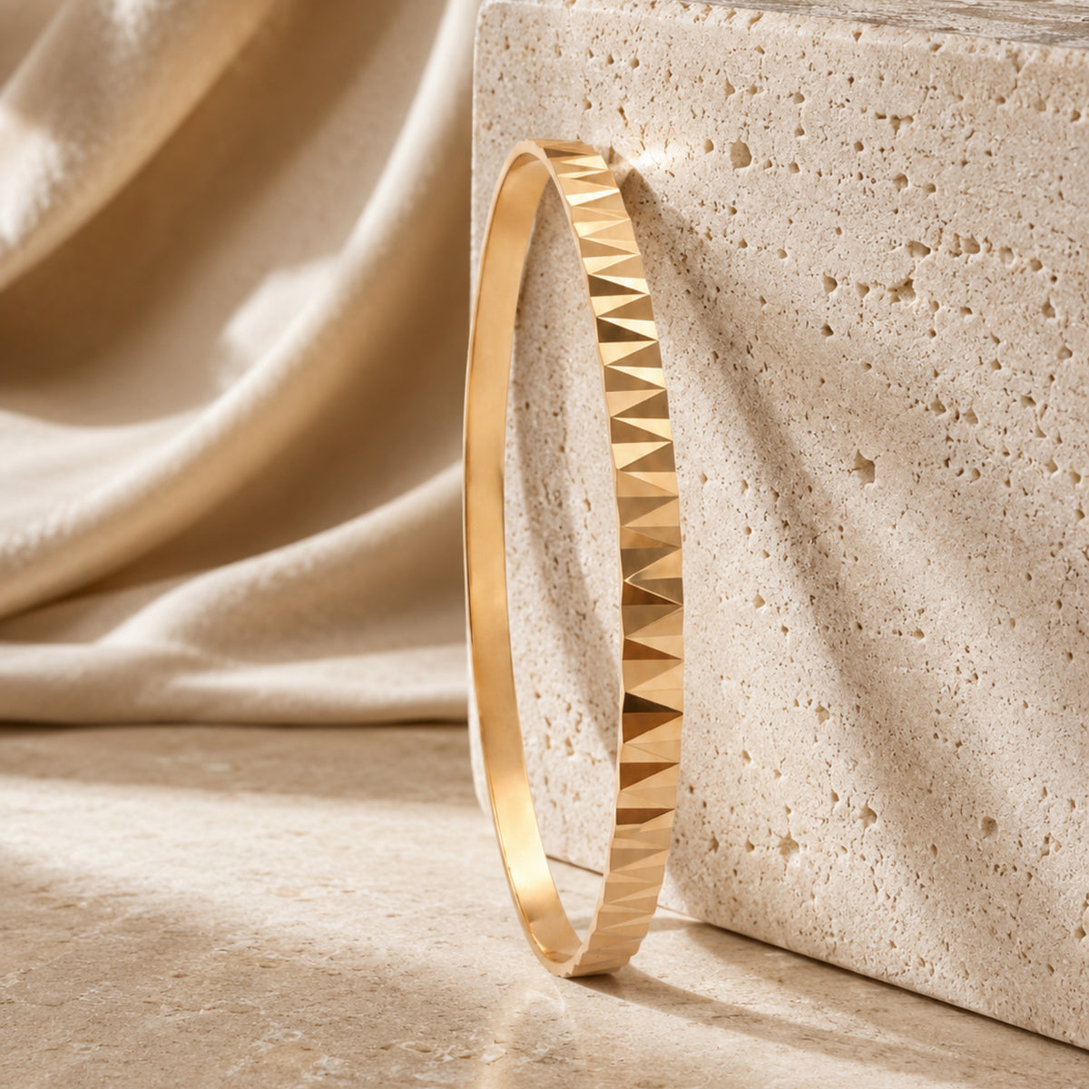 Armband aus 22-Karat-Dreieck-Streichholzstäbchen