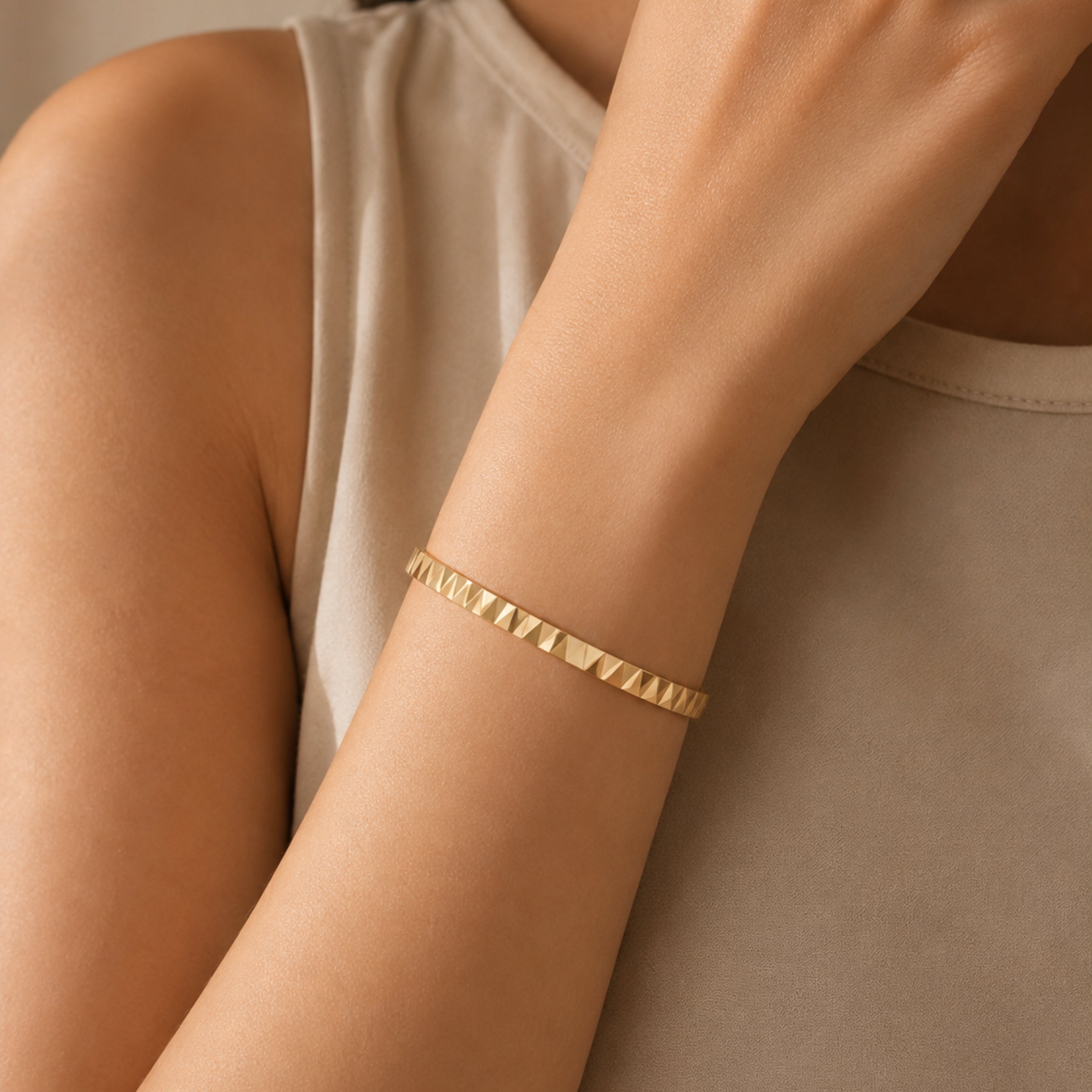 Armband aus 22-Karat-Dreieck-Streichholzstäbchen